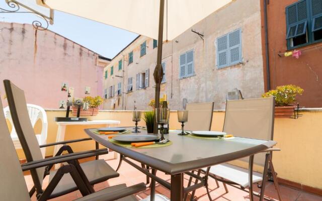 Apartment In The Heart Of Sanremo