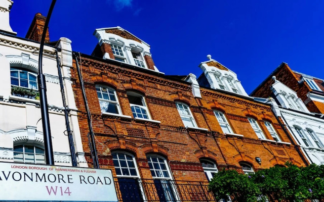 Stylish One Bedroom Flat in Kensingston, London