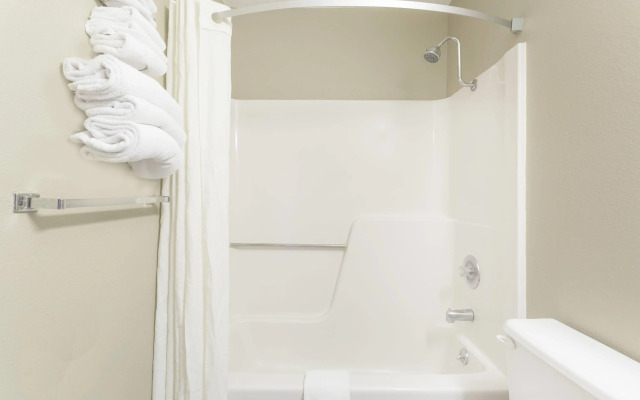 Super 8 by Wyndham Lexington