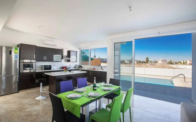 Protaras Pearl Pe16