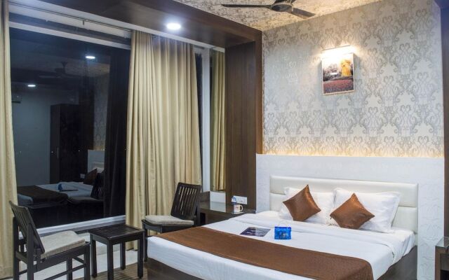 OYO 2146 Hotel Tilak