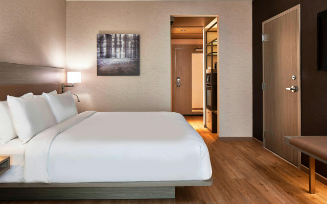 AC Hotel by Marriott Cleveland Beachwood