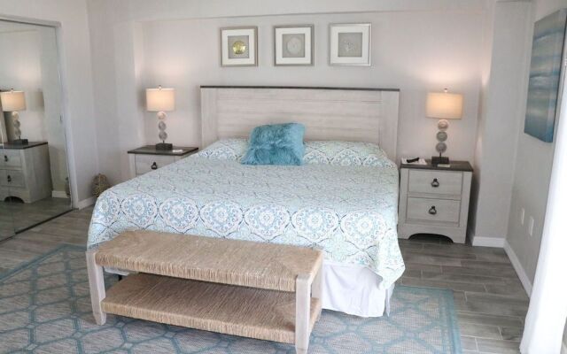 Jamaica Royale 404 - 2 Br Condo