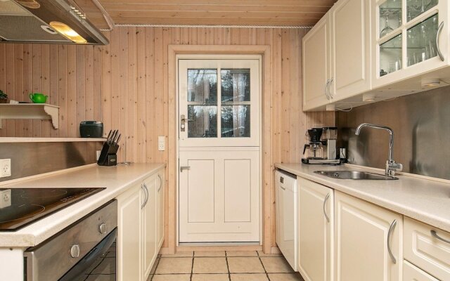 Peaceful Holiday Home in Falster With Indoor Whirlpool