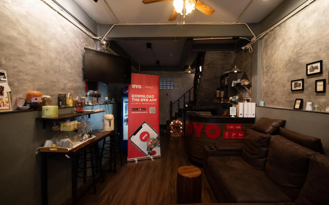 OYO 612 Hansa Hostel