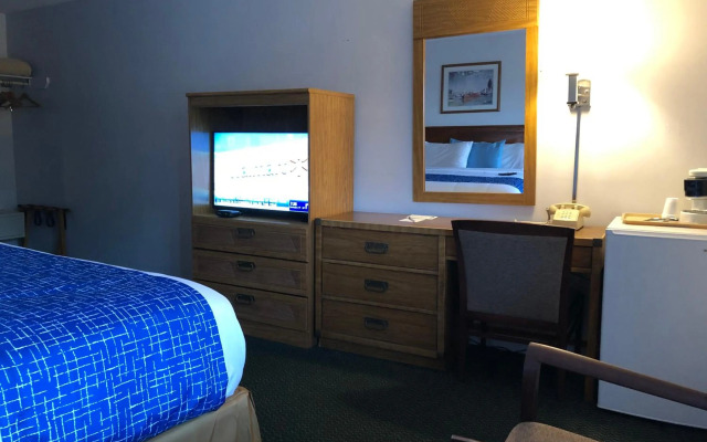 Travelodge by Wyndham Cape Cod Area