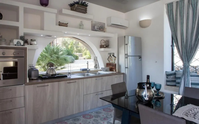 Tenuta Bouganville With Garden And Pool