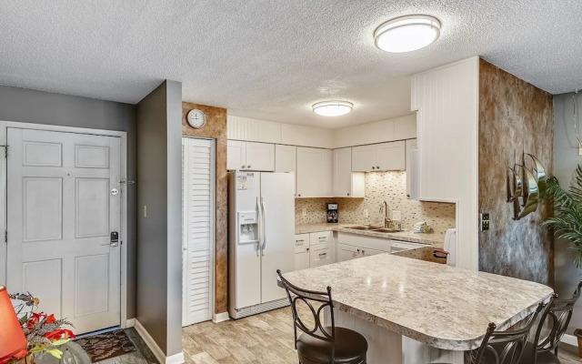Dolphin Point 103b 2 Bedroom Condo by RedAwning