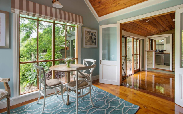 Oak Tree Lodge