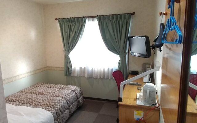 Futsukaichi Green Hotel