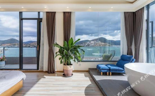 Isle Haven Seaview Designer Retreat (Dali Erhai Branch)