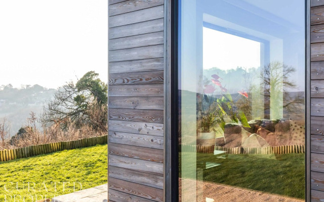 Stunning 5 Bedroom New Build With Amazing Views