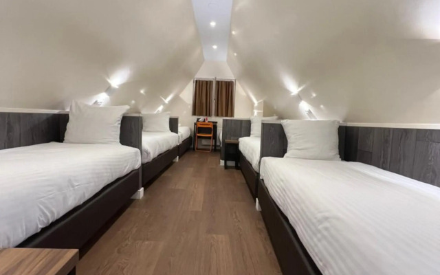 Budget Dam Hotel