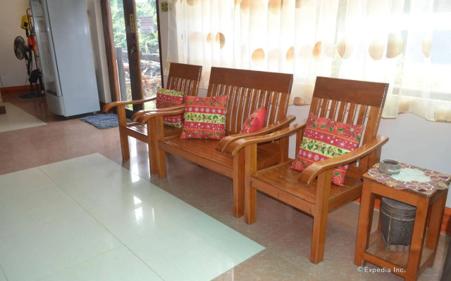 Jurias Garden Hotel