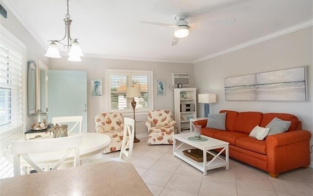 Seabreeze 2 Bedroom Home by Redawning