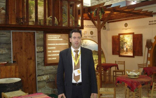 Niovi House