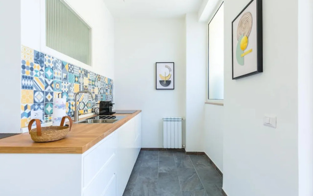 Stanzione Classy Flat at Vomero Central