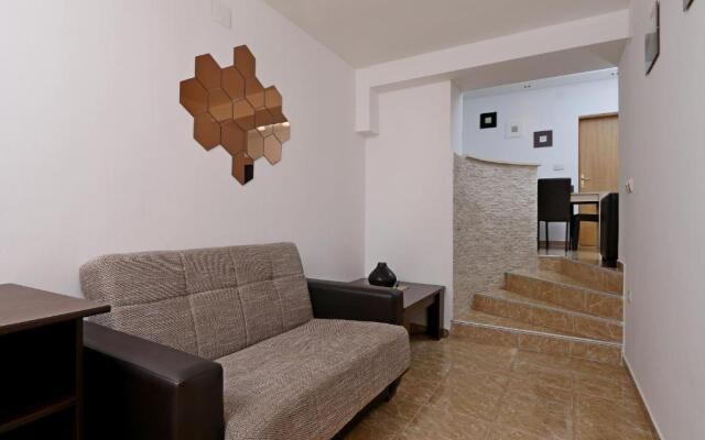 Apartments Intiv