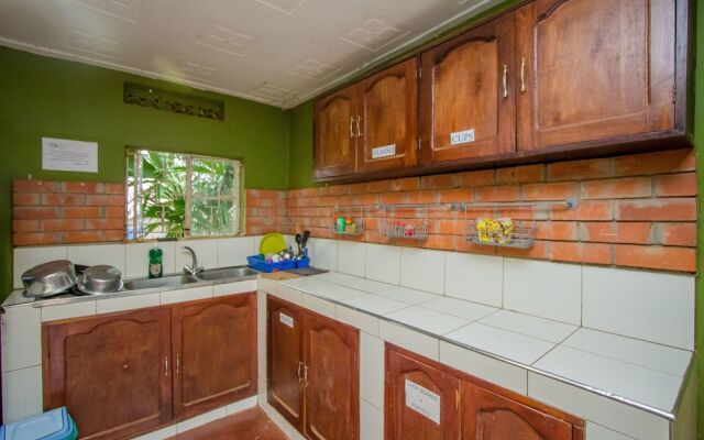 Ewaka Guesthouse and Backpackers