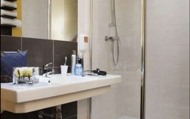 Hôtel Restaurant AKENA Bordeaux La Brède