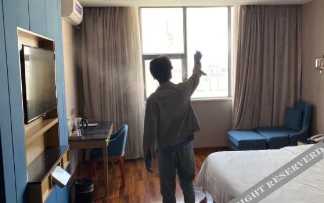Unitour Hotel (Nanning Jiuquwan Hot Spring)