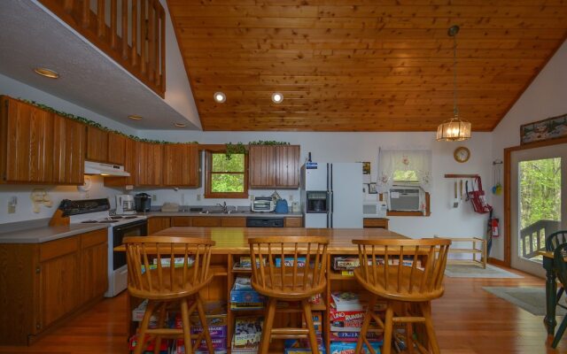 Home Sweet Cabin 4 Bedroom House