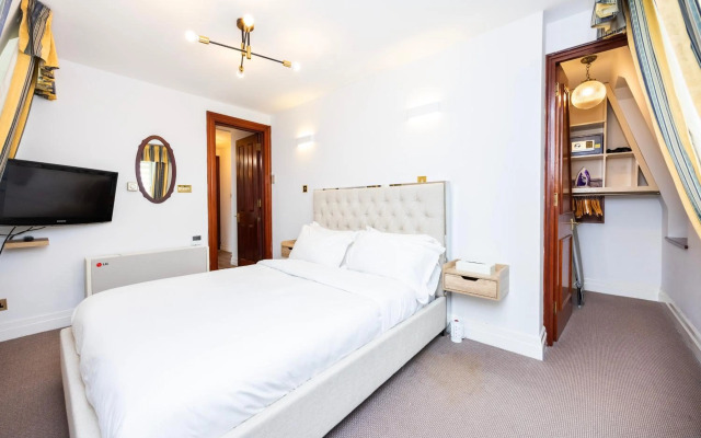 Carlton Court - Mayfair