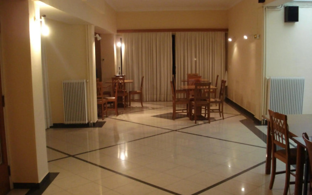 Hotel Cybele