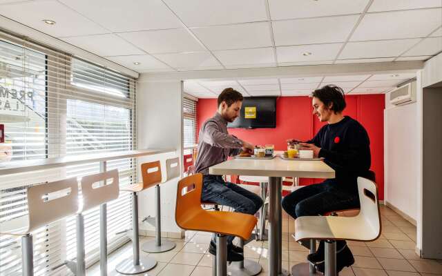 Premiere Classe Besancon - Ecole Valentin