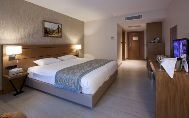 Mirel Otel