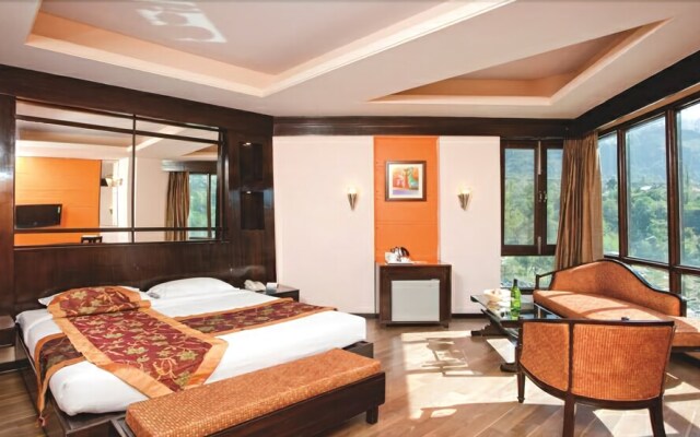 The River Crescent Resort