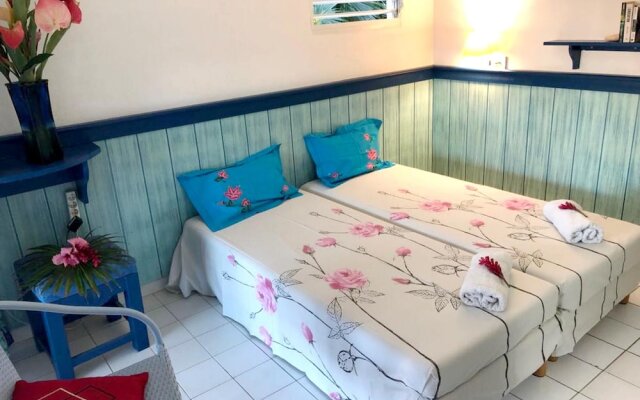 Apartment With one Bedroom in Le Moule, With Wonderful sea View, Terrace and Wifi
