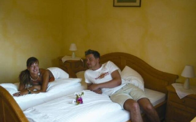 Gasthof Pension Kirchenwirt