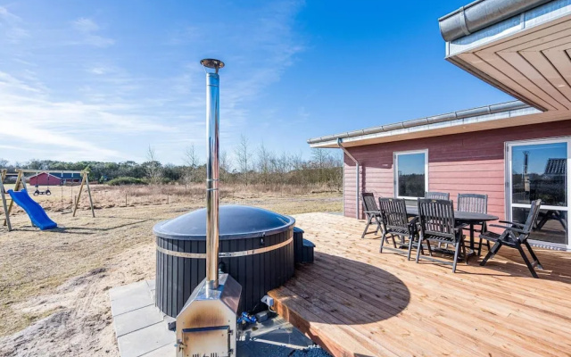 8 Person Holiday Home in Tarm