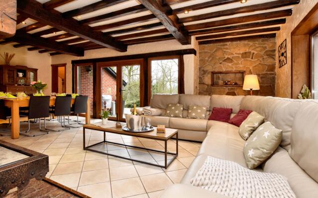 Luxurious Villa with Private Pool in Durbuy