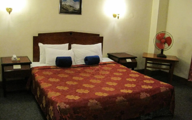 City Travel Hotel