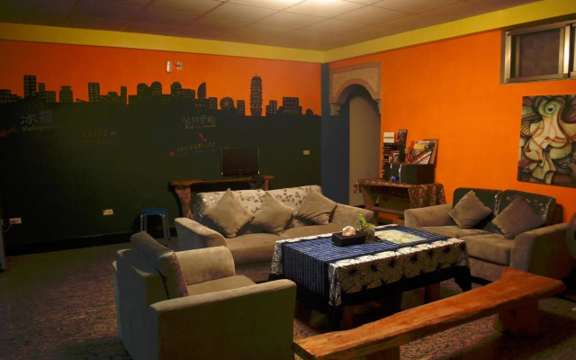 Dulan The Travel Bug Bistro Inn