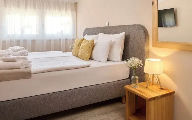 Hotel Kadoor