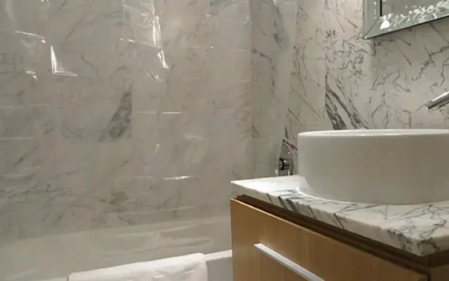 Studio Apartment - Wall Street