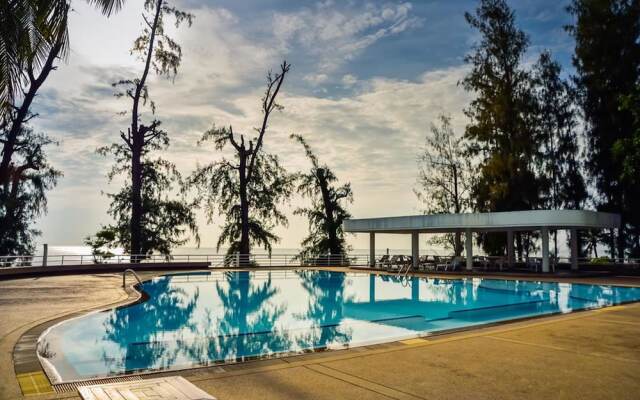 Sandy Beach Condo 17D