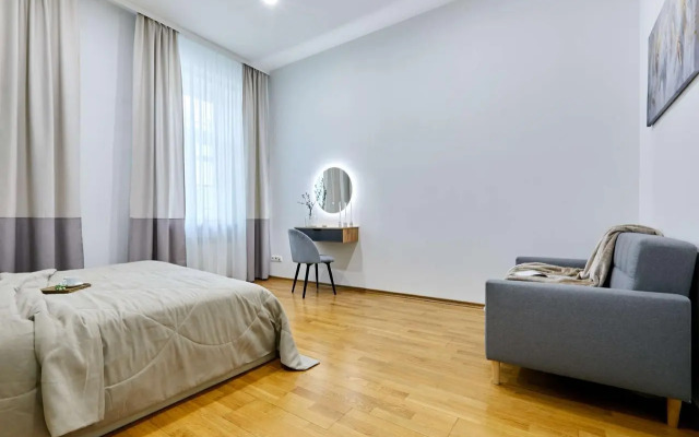 FlatStay (ФлэтСтей) на Невском проспекте 6