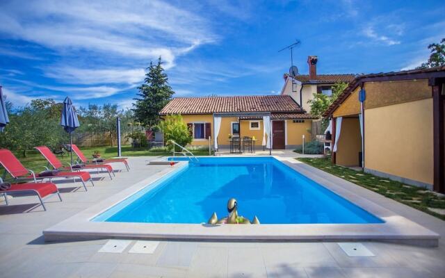 Casa Pina