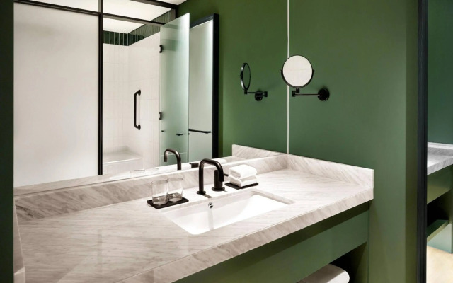GRAVITY JOSUN Seoul Pangyo, Autograph Collection