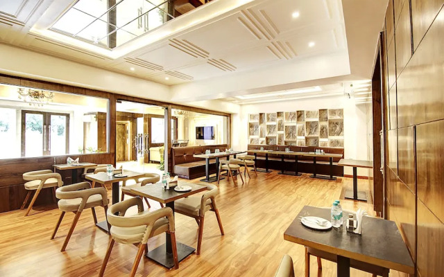 Marks Hotel & Banquet