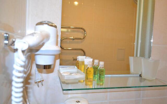 Hotel Yes
