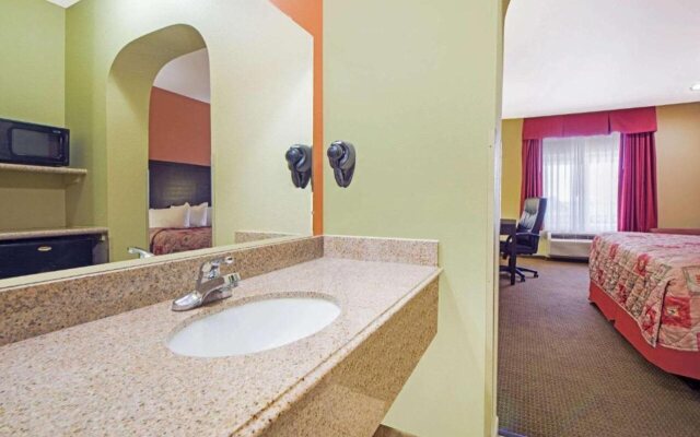 Super 8 By Wyndham Lubbock Tx