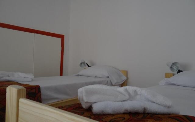 Malibu Hostel
