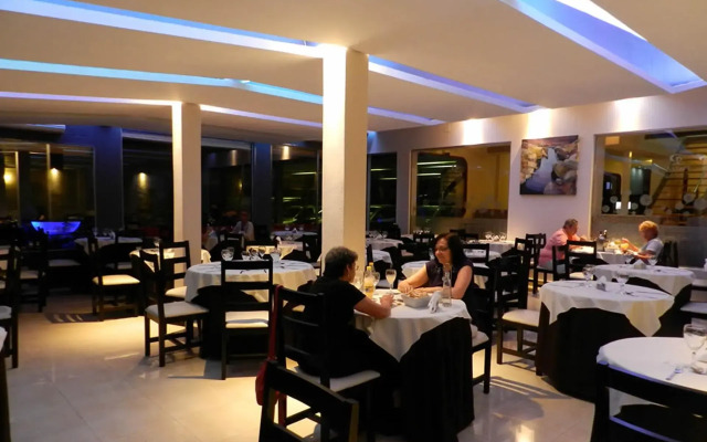 Piazza Hotel