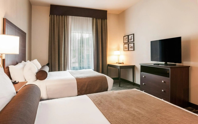 Cobblestone Hotel & Suites - Appleton International Airport