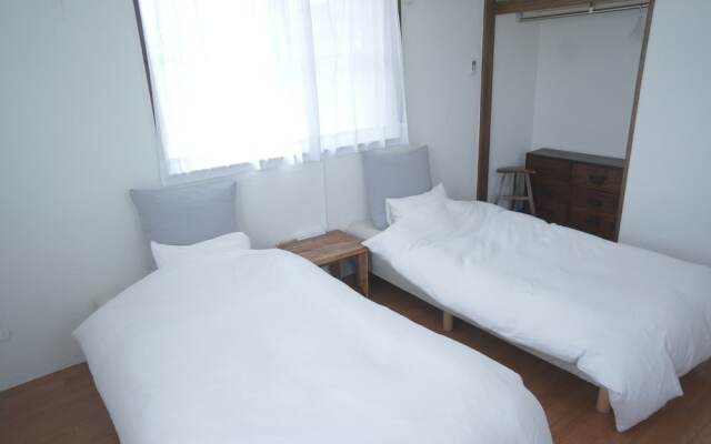 Tiny guest house mametora